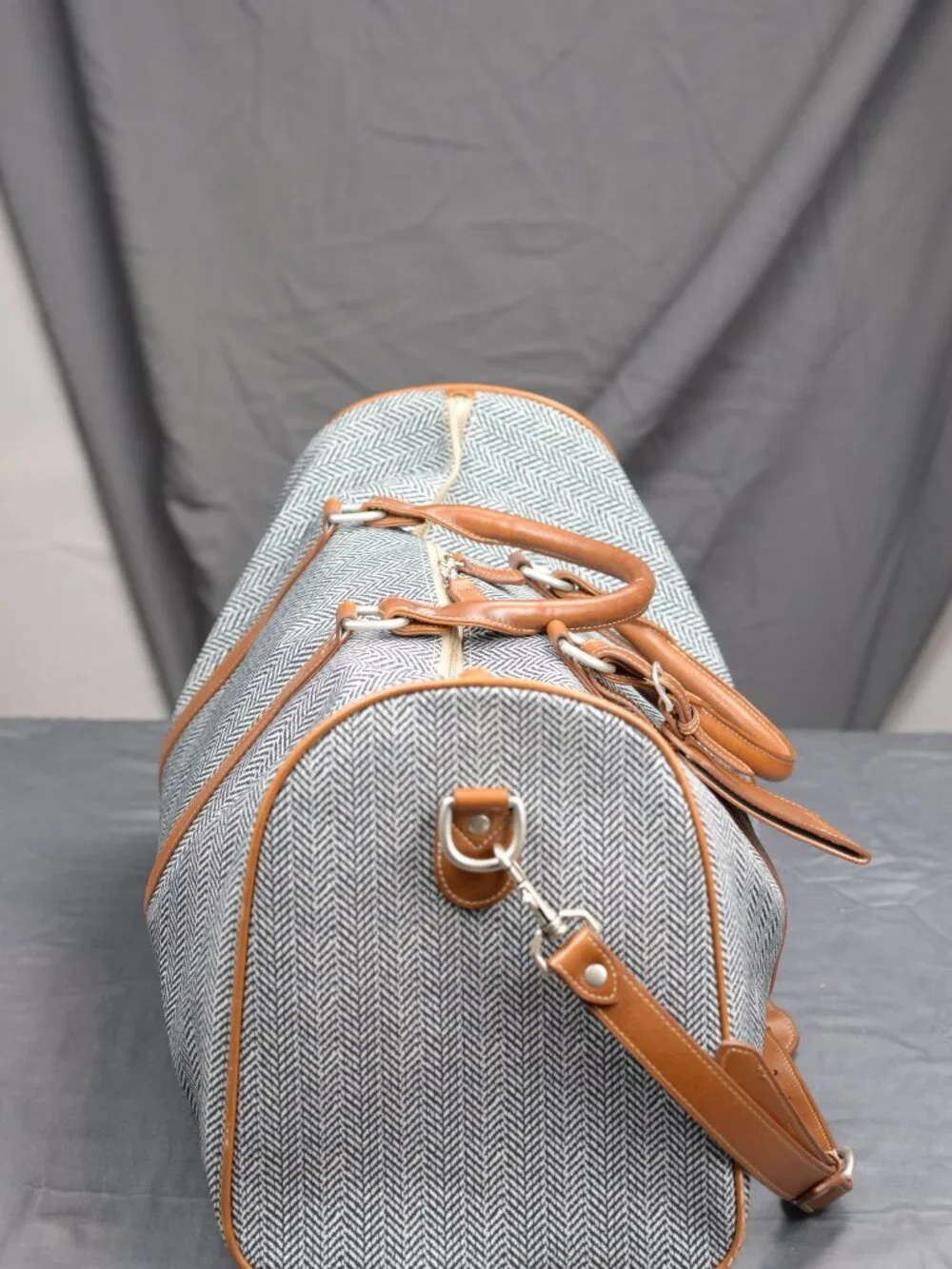 Barrington Gifts straps leather